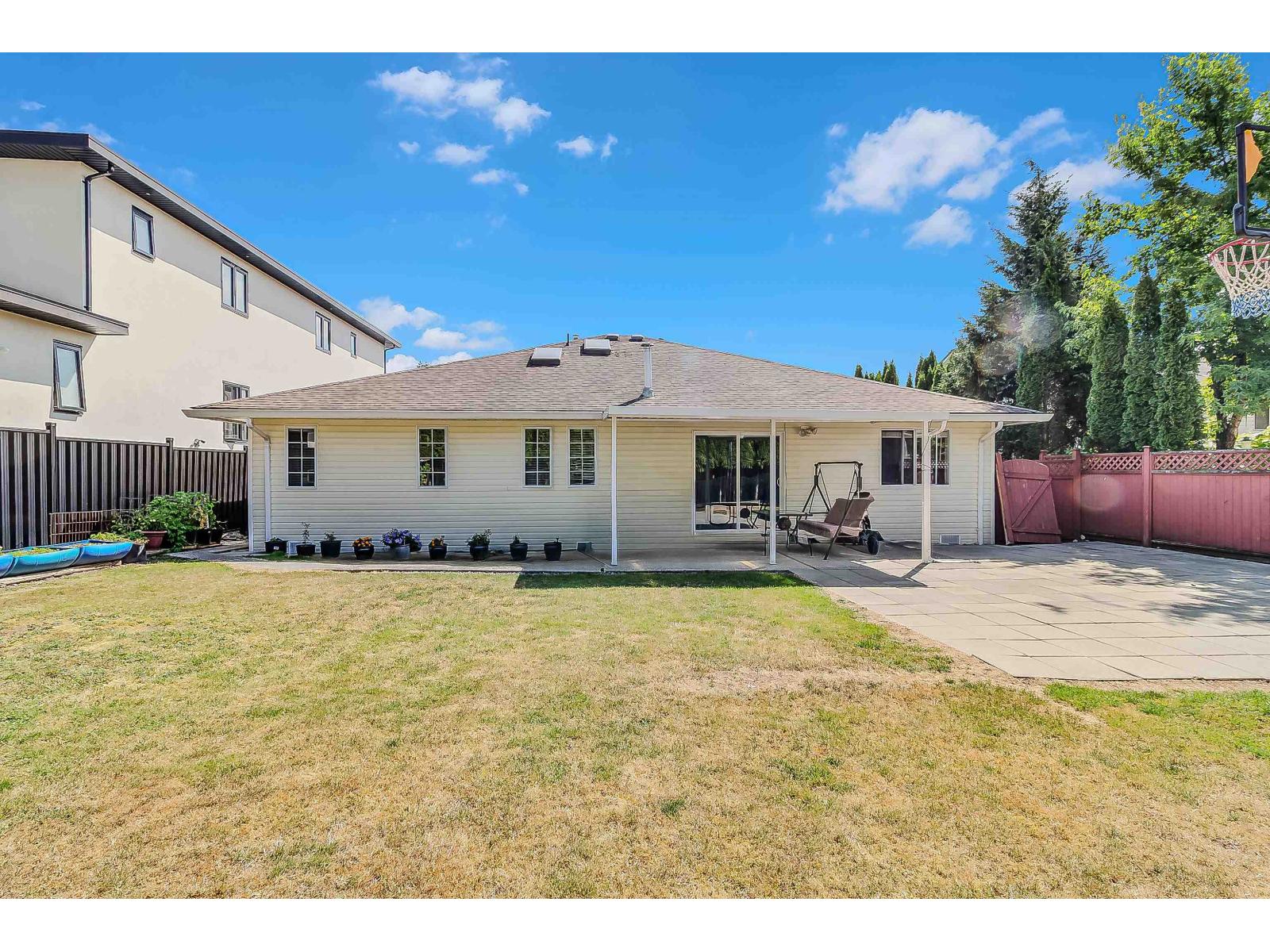 Photo 17 of 3099 Curlew Drive, Abbotsford BC