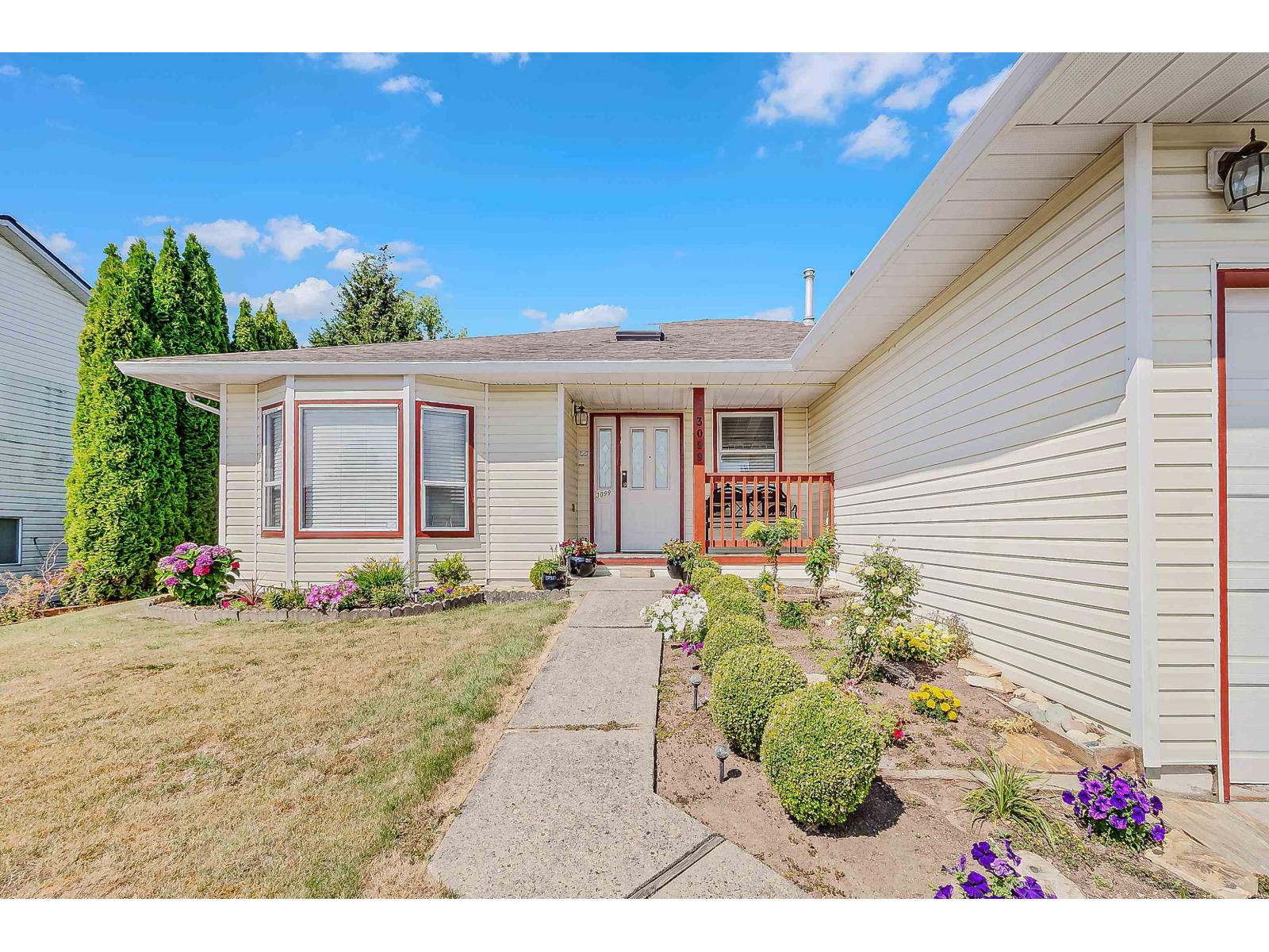 Photo 1 of 3099 Curlew Drive, Abbotsford BC