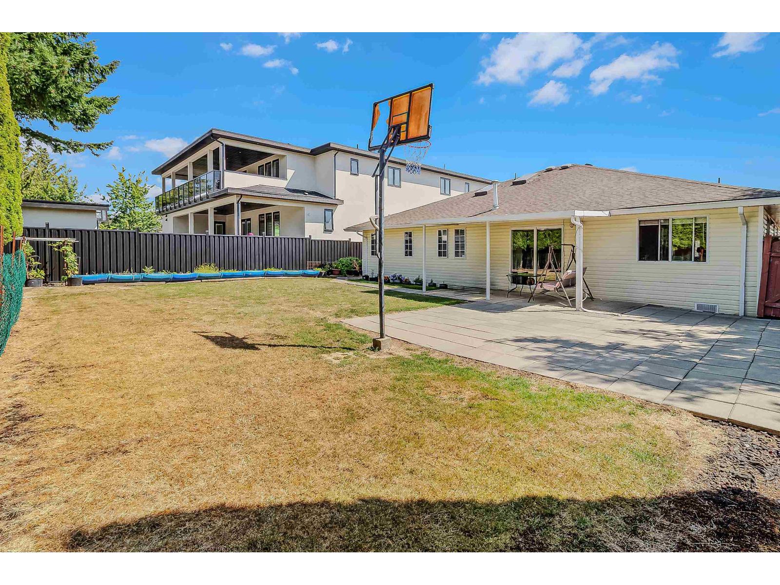 Photo 7 of 3099 Curlew Drive, Abbotsford BC