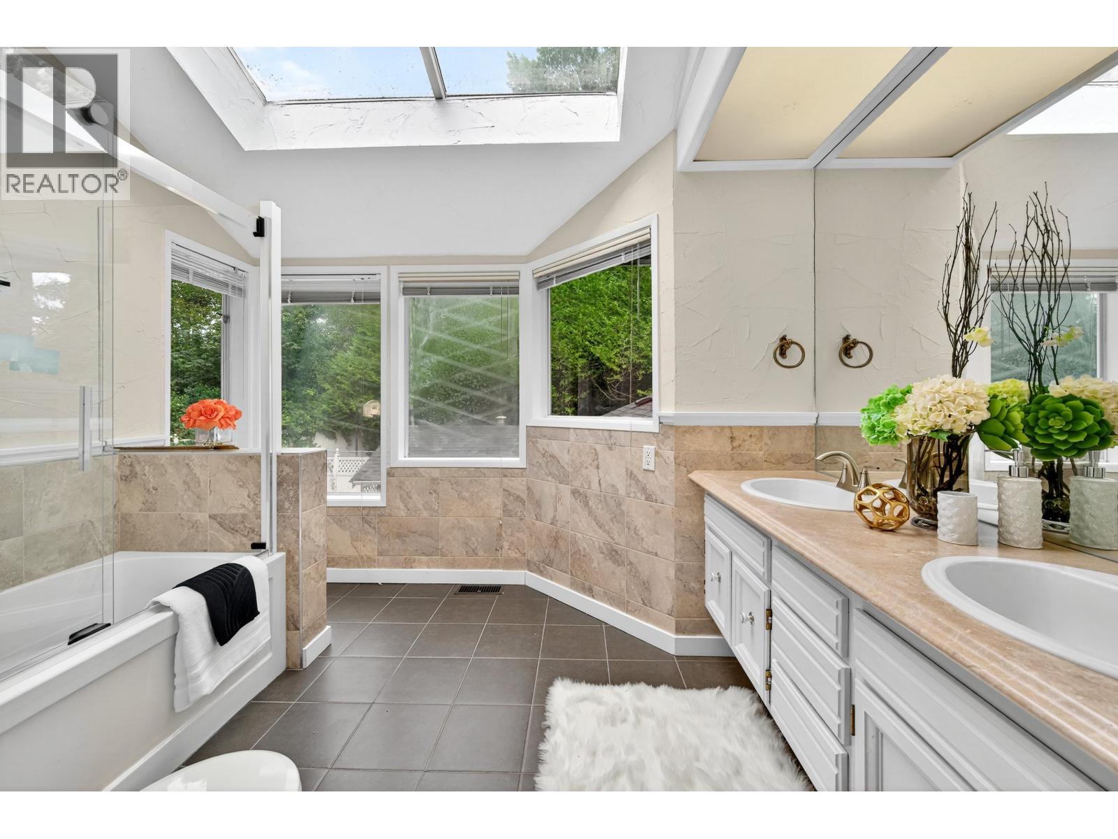 Photo 26 of 2453 Phillips Place, Burnaby BC