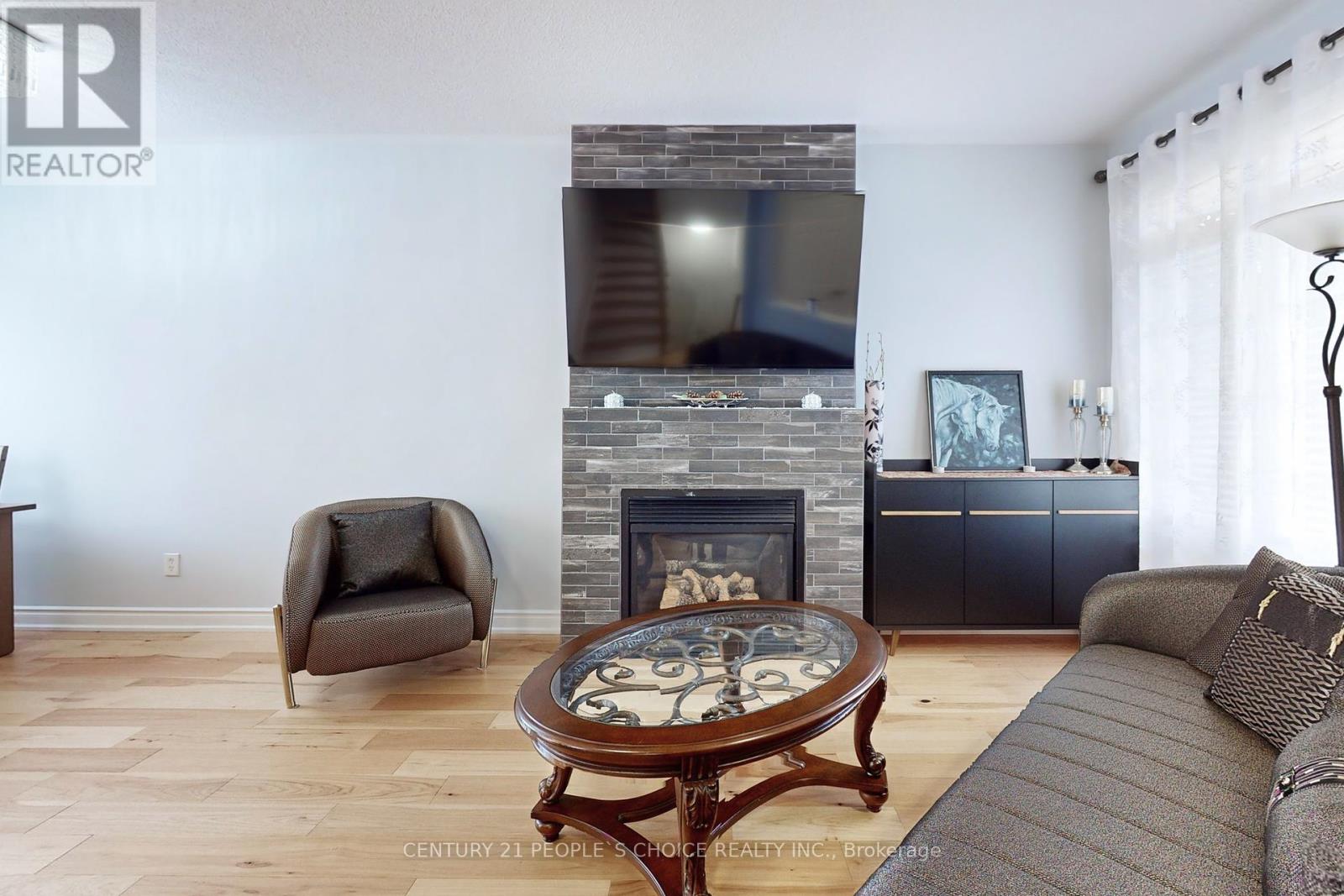 Photo 32 of 401 Cranston Park Avenue, Vaughan ON