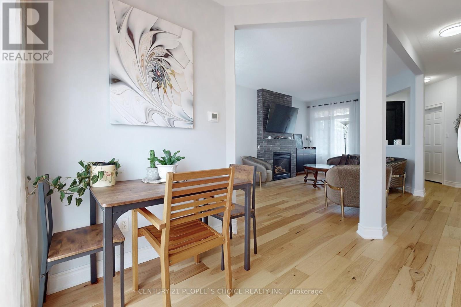 Photo 25 of 401 Cranston Park Avenue, Vaughan ON