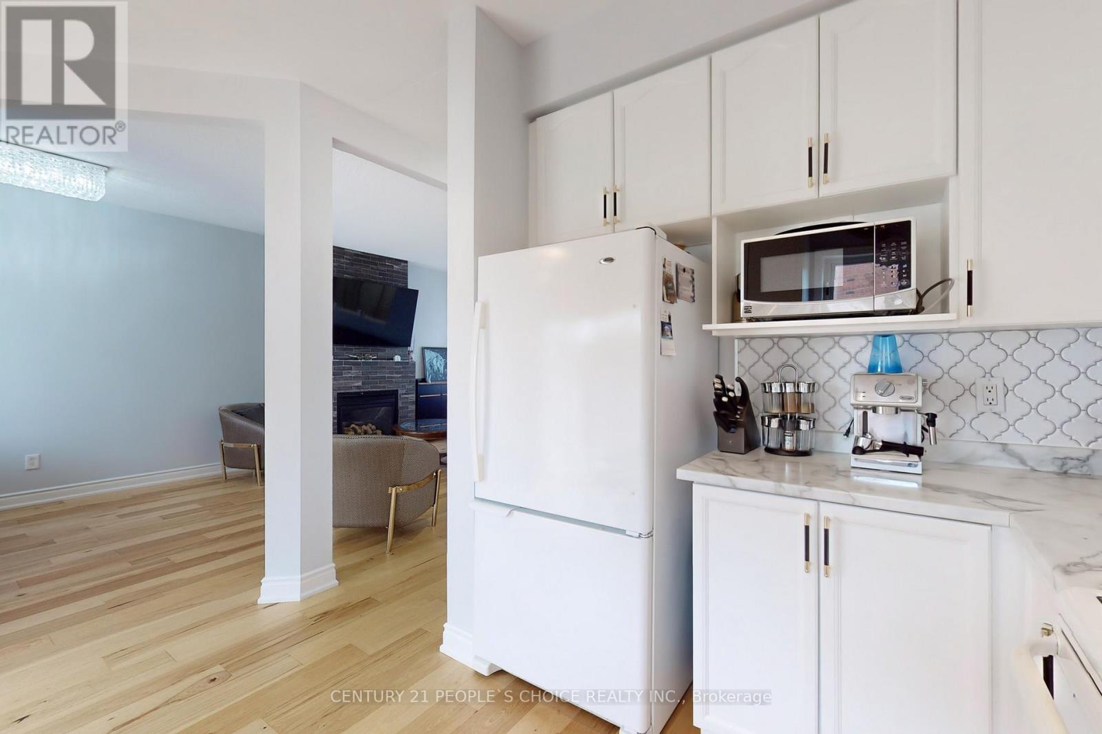 Photo 35 of 401 Cranston Park Avenue, Vaughan ON
