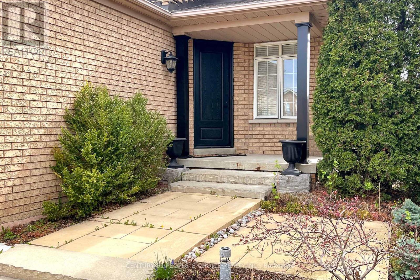 Photo 1 of 401 Cranston Park Avenue, Vaughan ON
