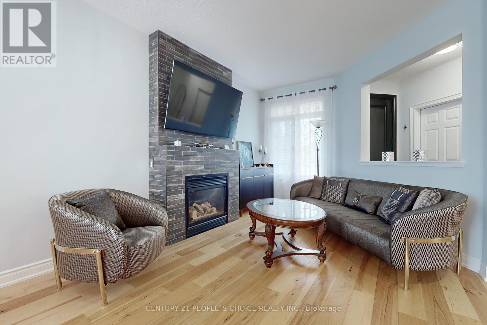 Photo 13 of 401 Cranston Park Avenue, Vaughan ON