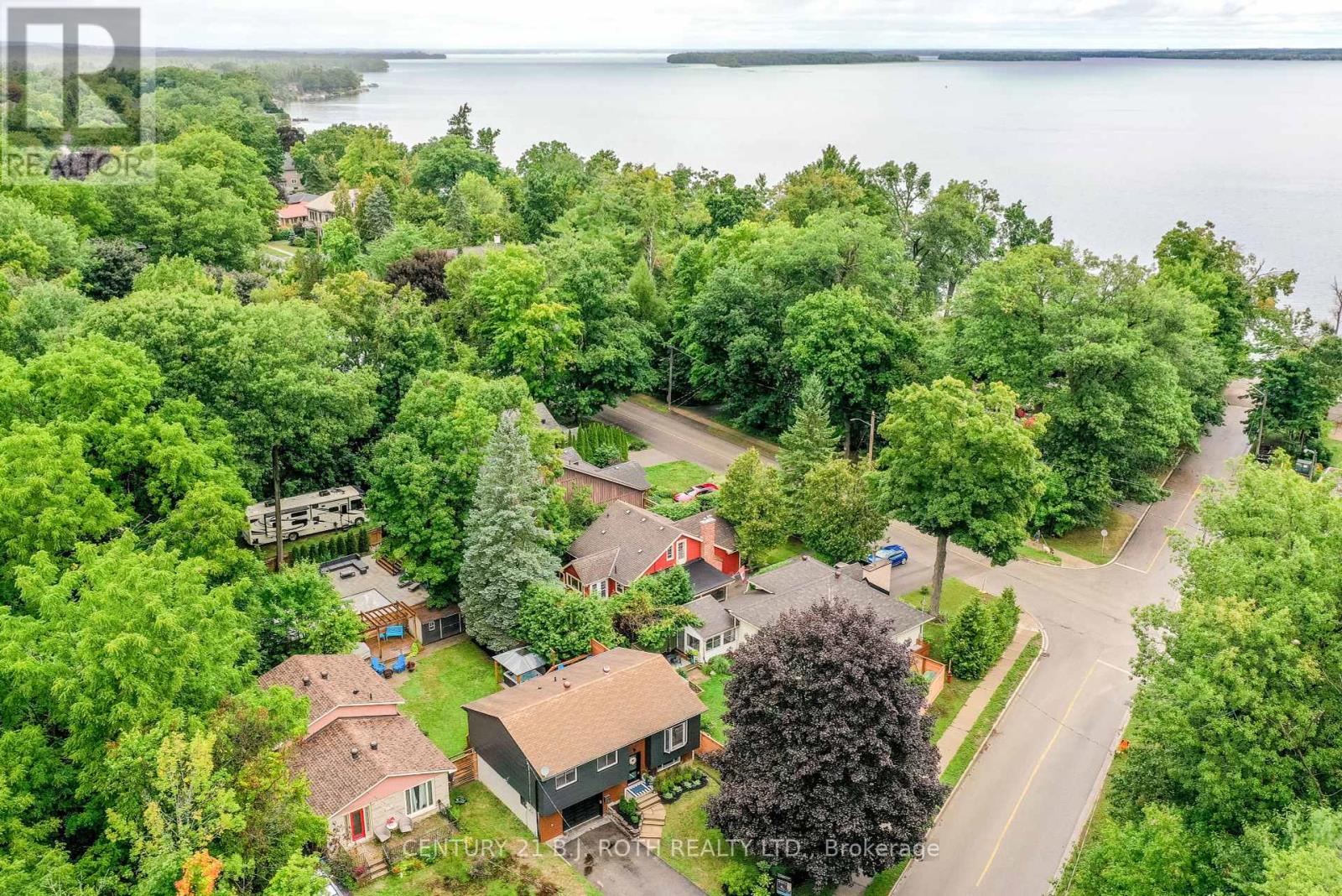 Photo 25 of 212 Borland Street E, Orillia ON
