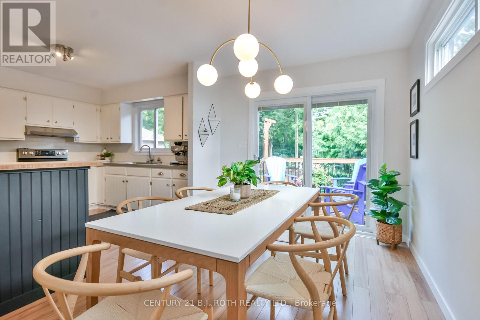 Photo 6 of 212 Borland Street E, Orillia ON