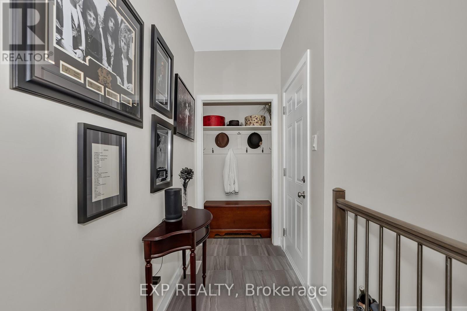 Photo 33 of 201 Osterley Way, Ottawa ON