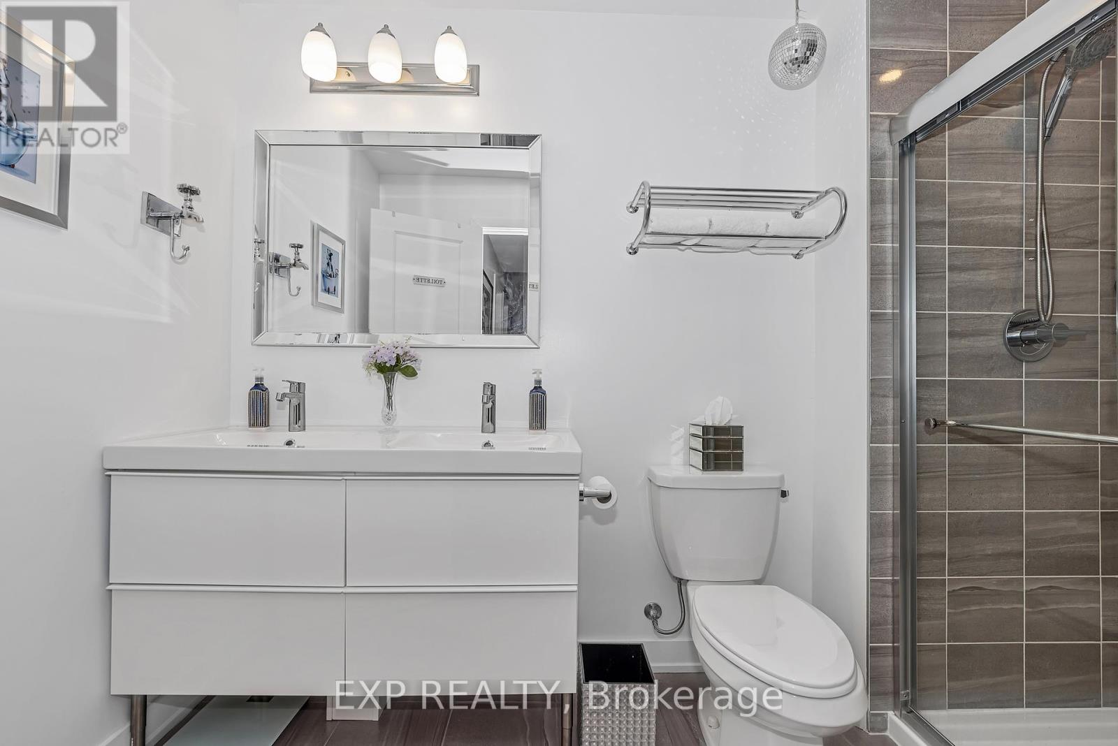 Photo 13 of 201 Osterley Way, Ottawa ON