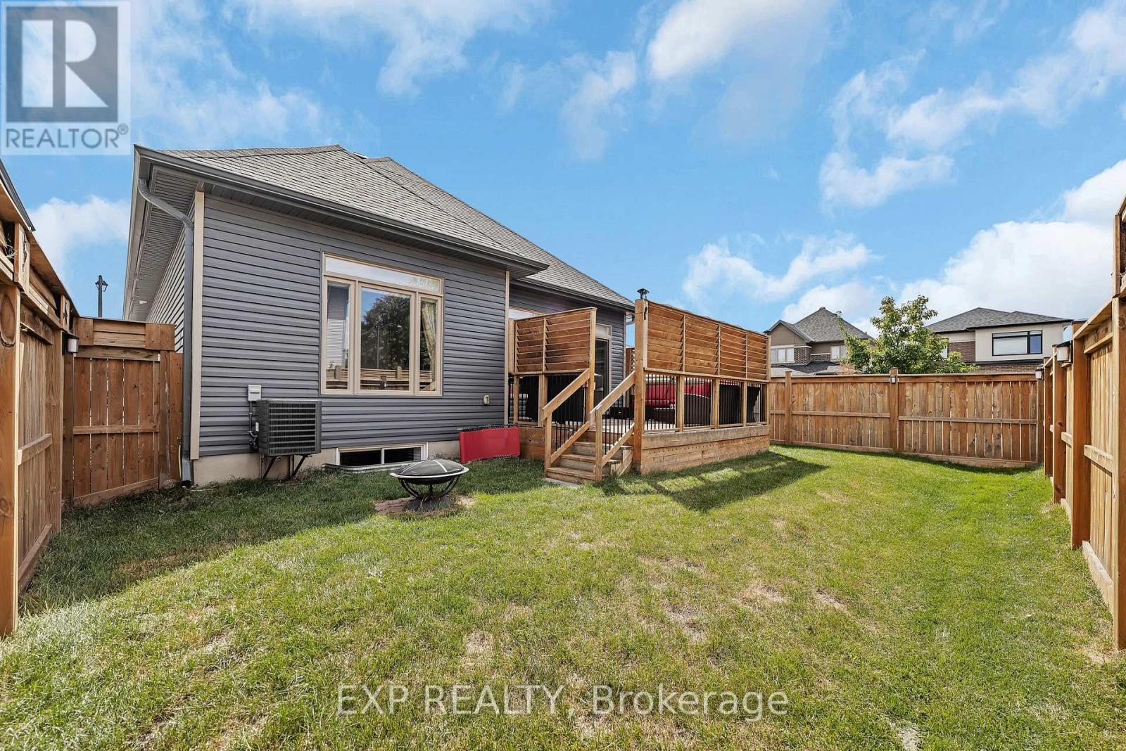 Photo 35 of 201 Osterley Way, Ottawa ON