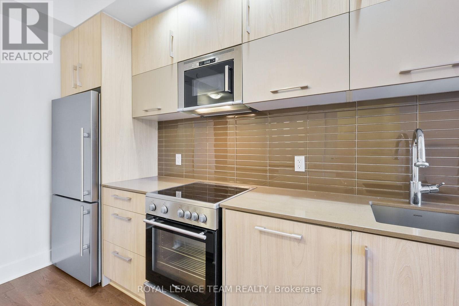 Photo 21 of 909 255 Bay Street, Ottawa ON