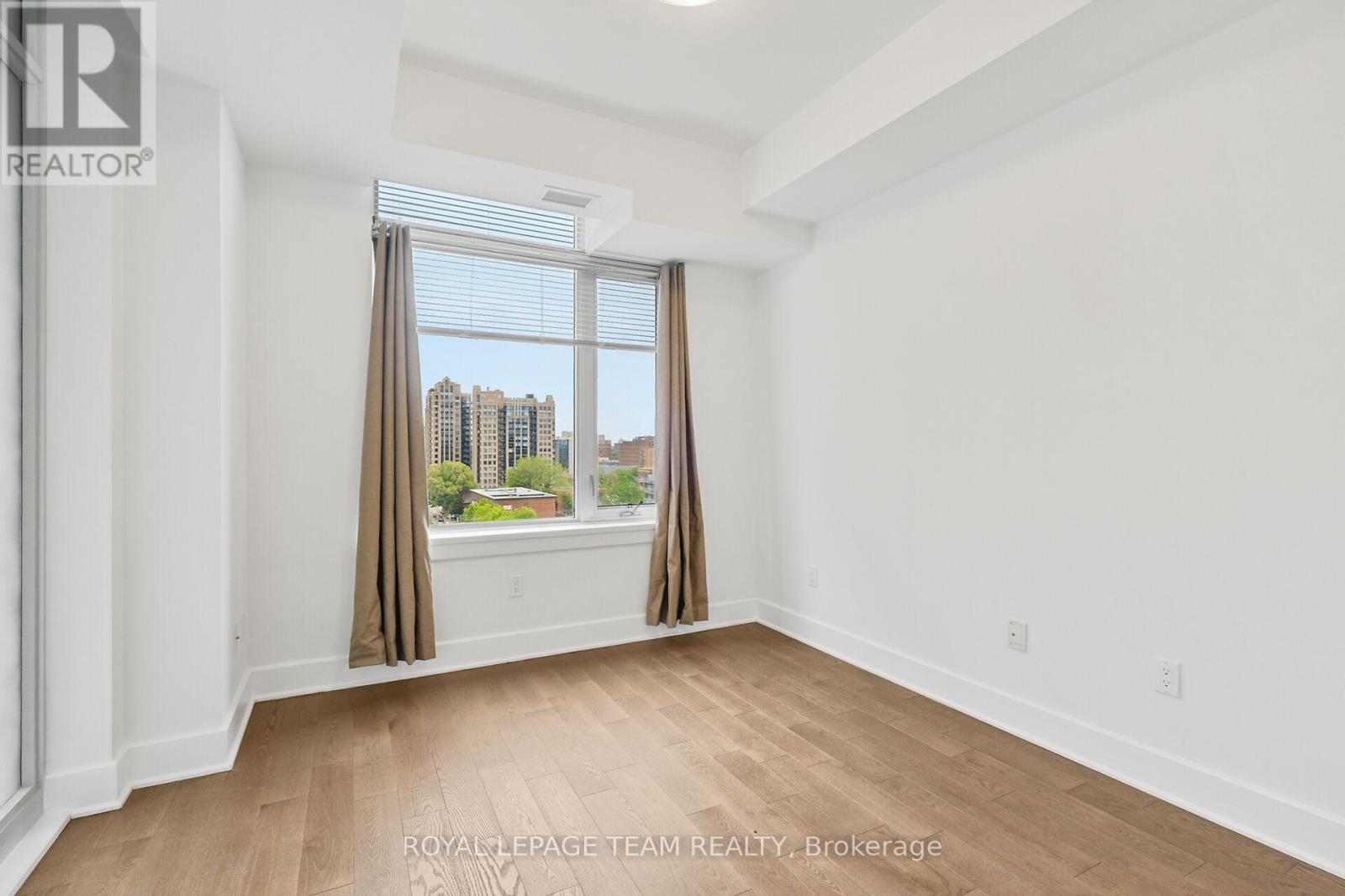 Photo 8 of 909 255 Bay Street, Ottawa ON