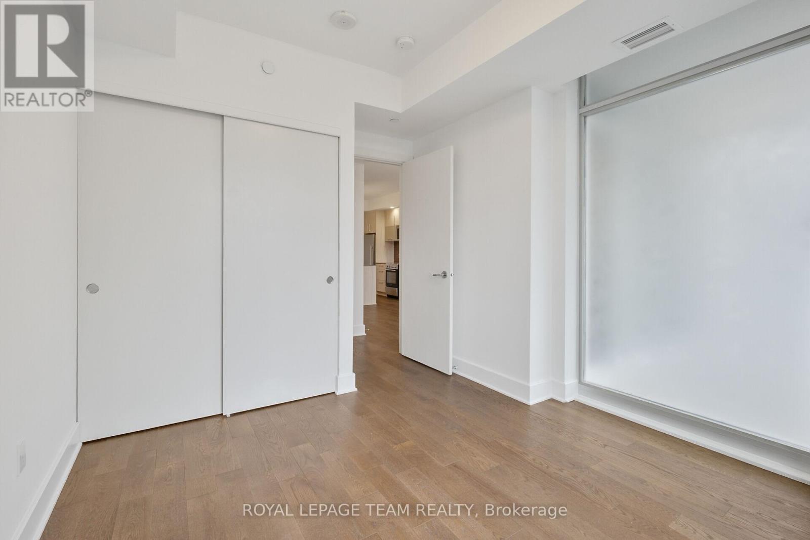 Photo 36 of 909 255 Bay Street, Ottawa ON
