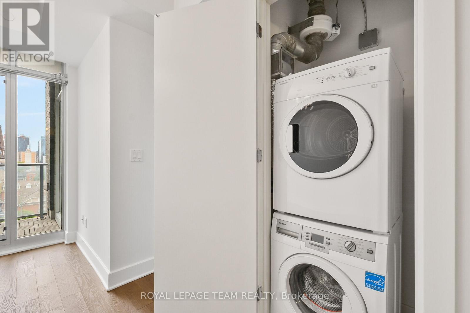 Photo 31 of 909 255 Bay Street, Ottawa ON