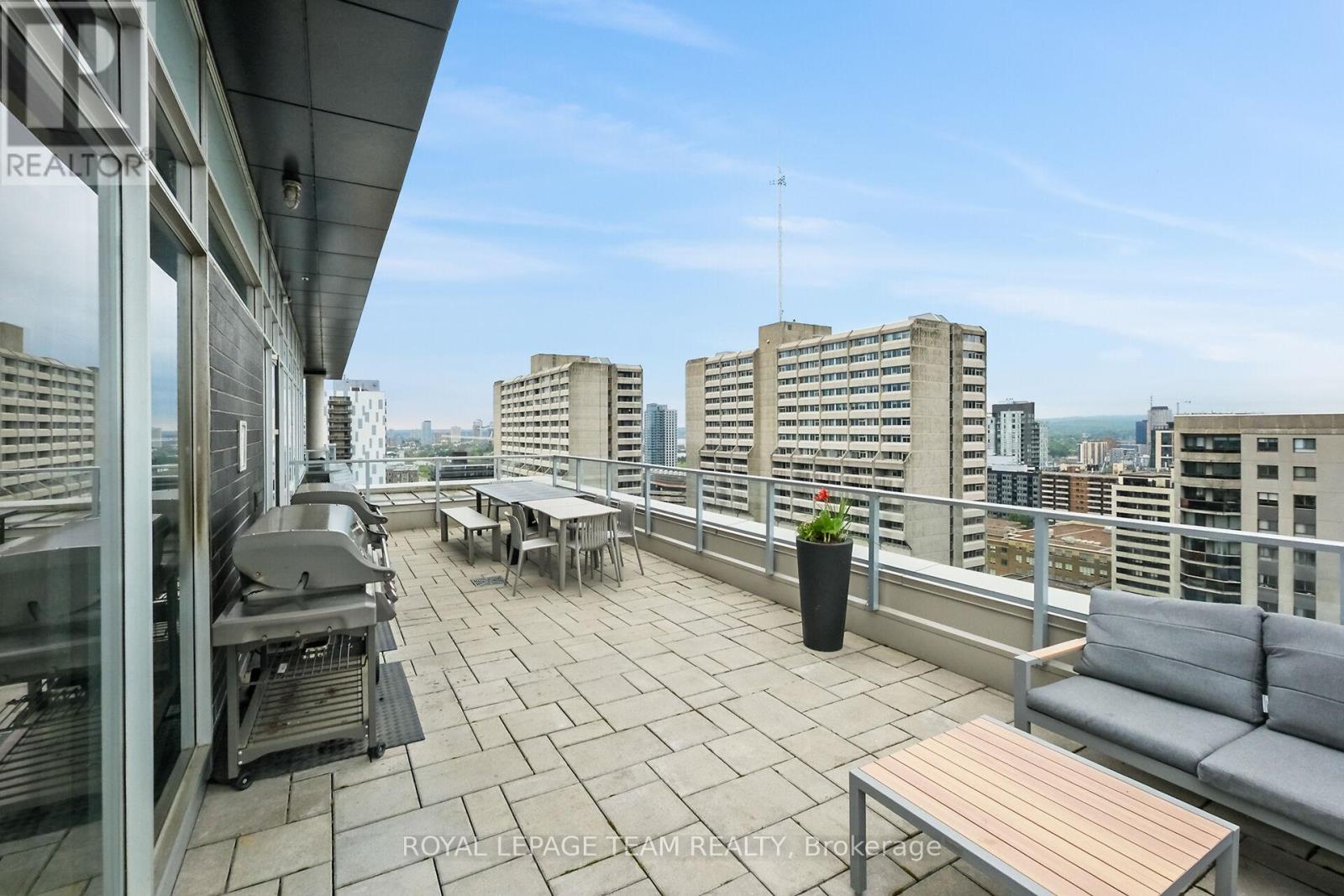 Photo 39 of 909 255 Bay Street, Ottawa ON