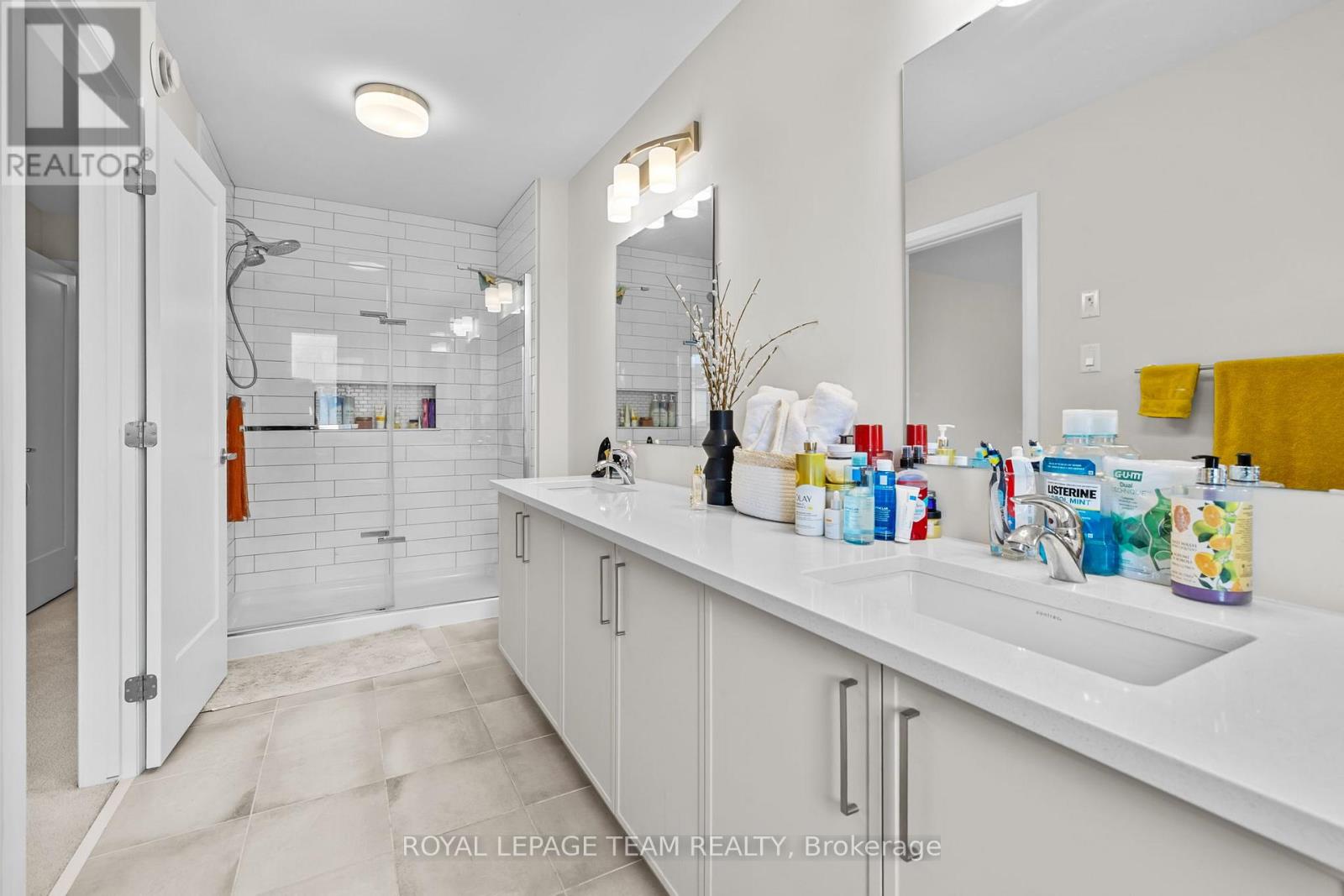 Photo 11 of 908 Clarkia Street, Ottawa ON
