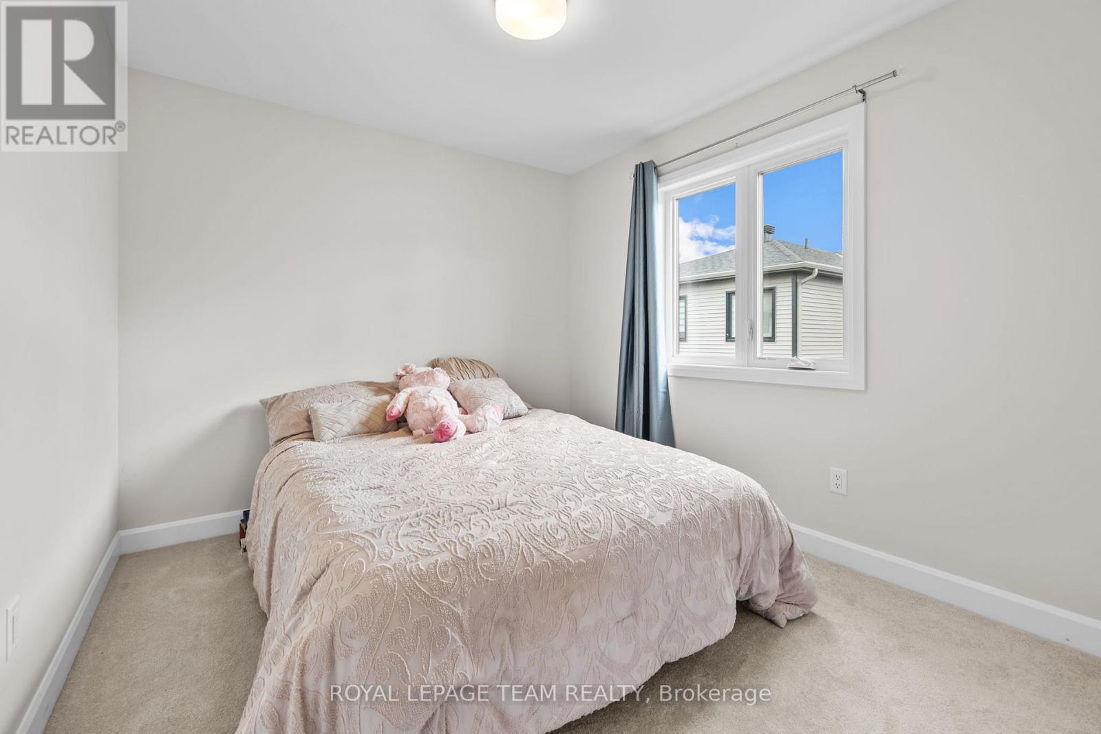 Photo 22 of 908 Clarkia Street, Ottawa ON