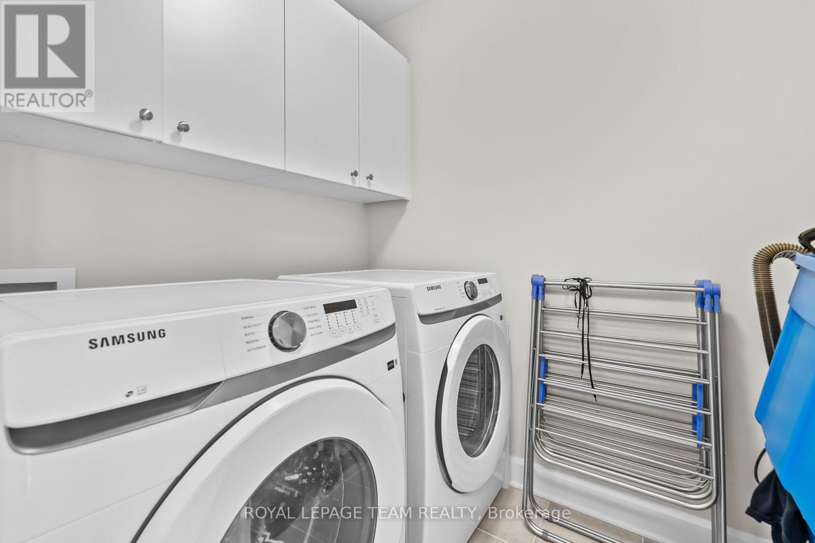 Photo 33 of 908 Clarkia Street, Ottawa ON