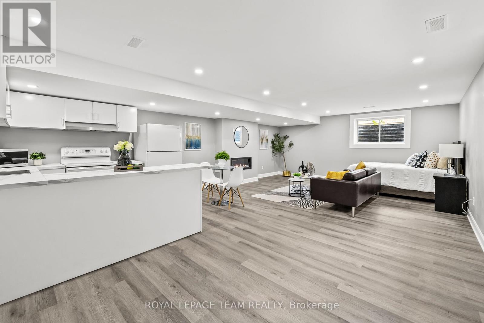 Photo 1 of 908 Clarkia Street, Ottawa ON