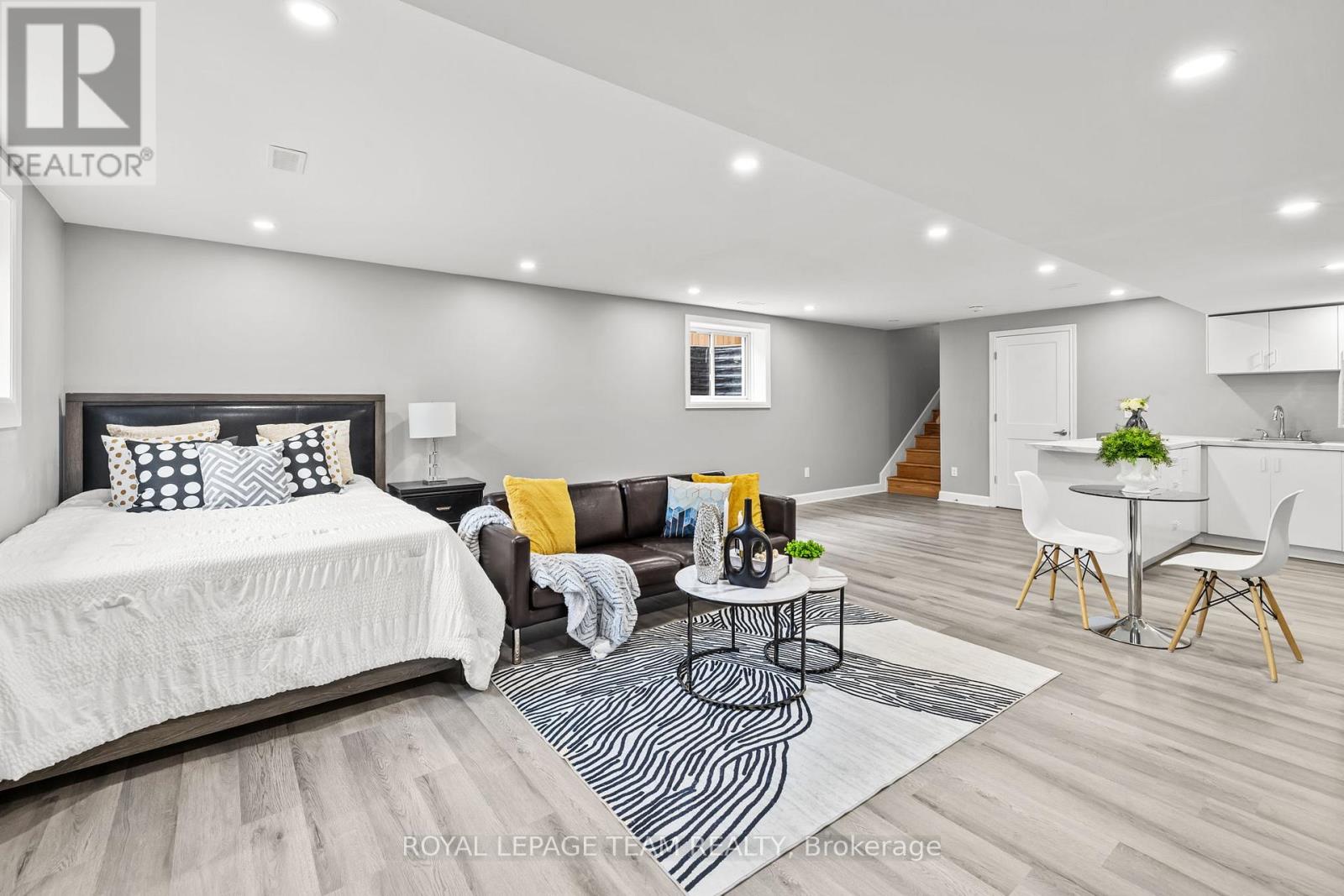 Photo 34 of 908 Clarkia Street, Ottawa ON