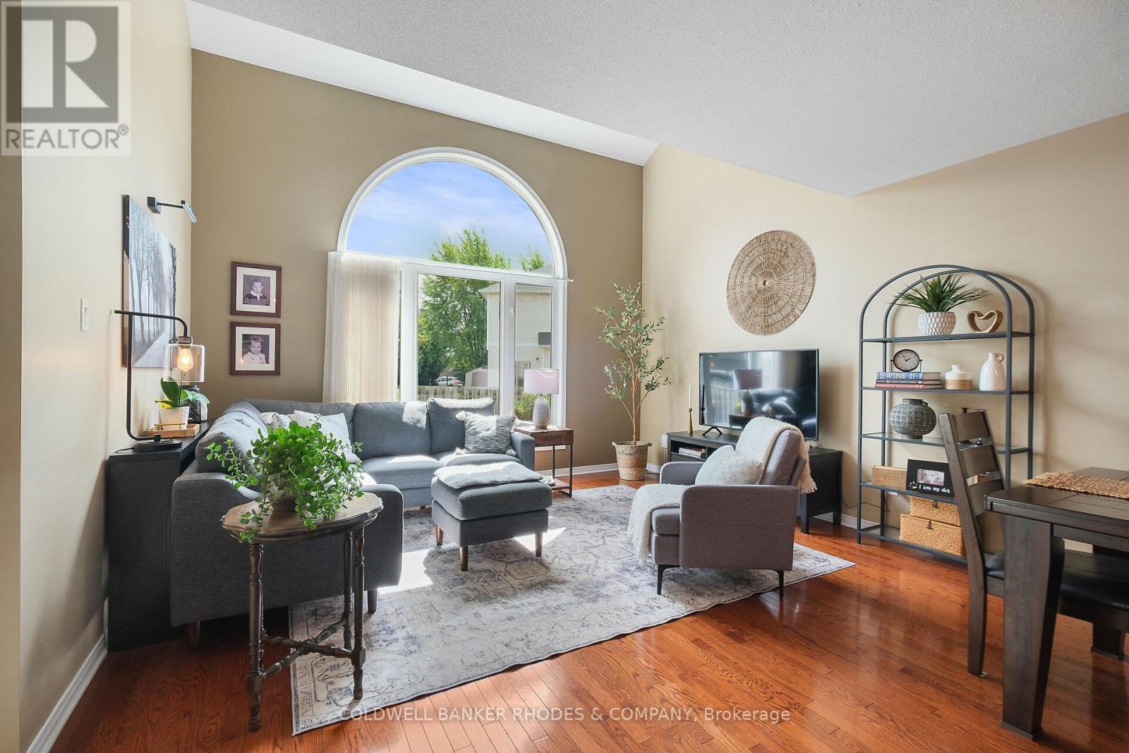 Photo 8 of 175 Destiny Private, Ottawa ON