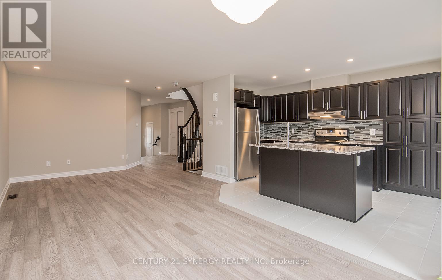Photo 26 of 607 Trigoria Crescent, Ottawa ON