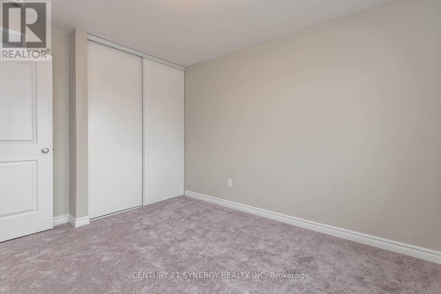 Photo 14 of 607 Trigoria Crescent, Ottawa ON