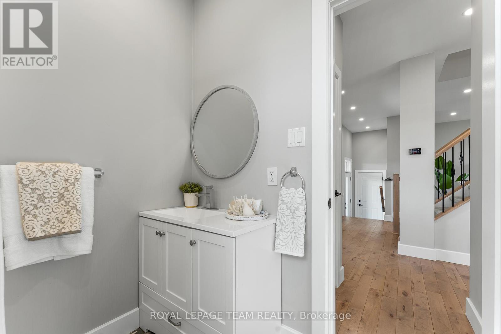 Photo 19 of 126 Grasshopper Lane, Ottawa ON