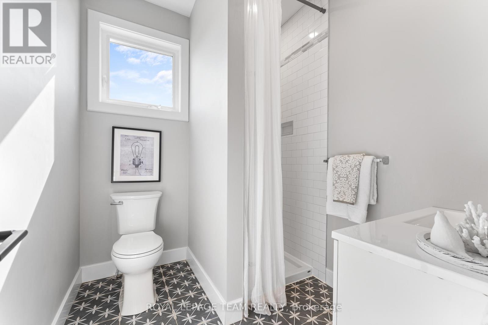 Photo 20 of 126 Grasshopper Lane, Ottawa ON