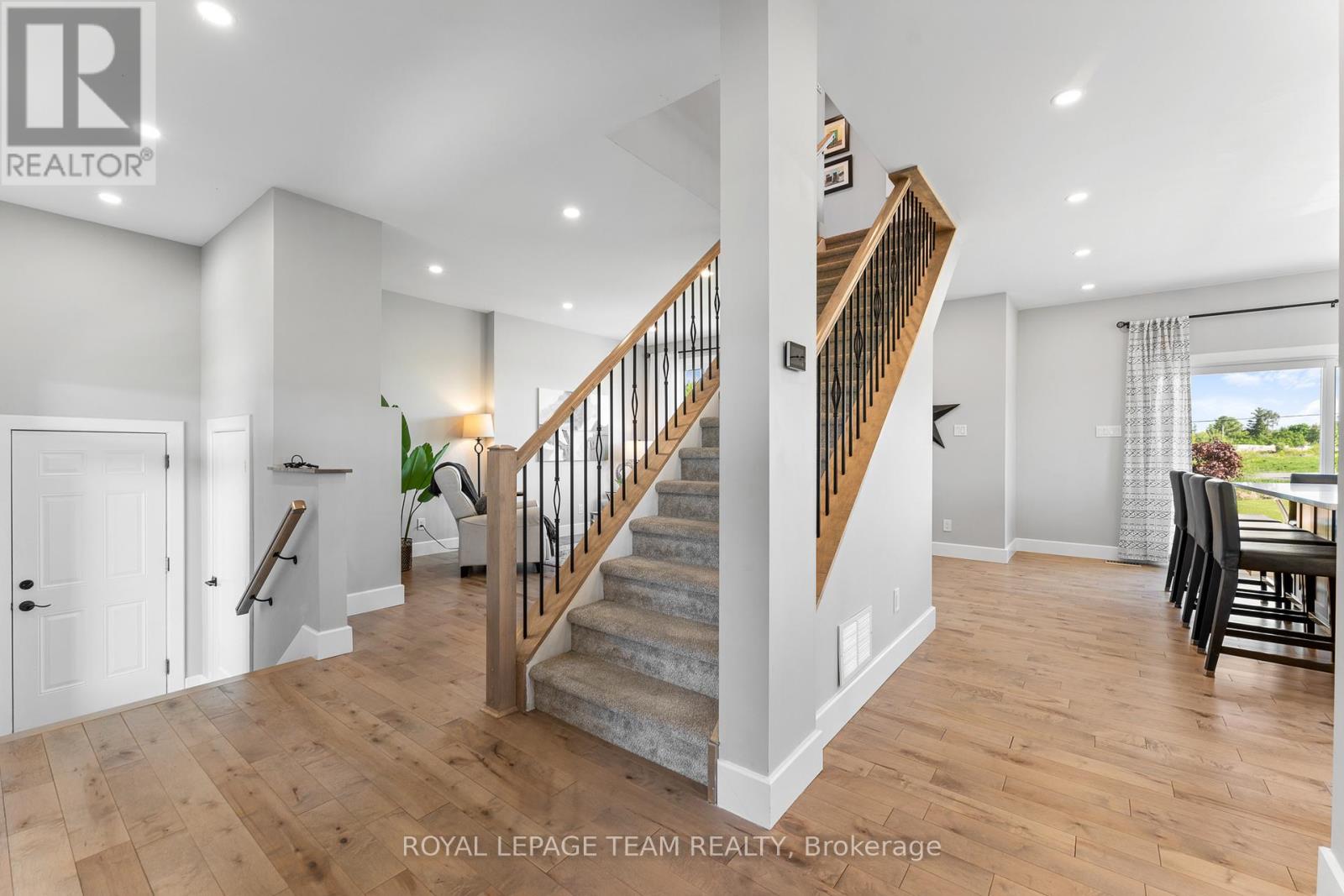 Photo 36 of 126 Grasshopper Lane, Ottawa ON