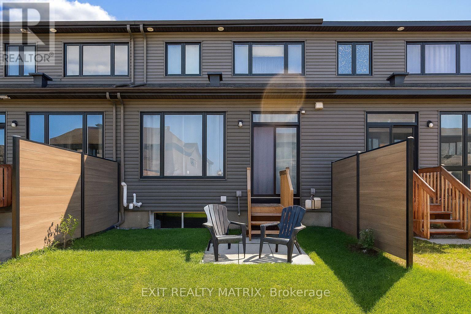 Photo 13 of 739 Namur Street, Russell ON