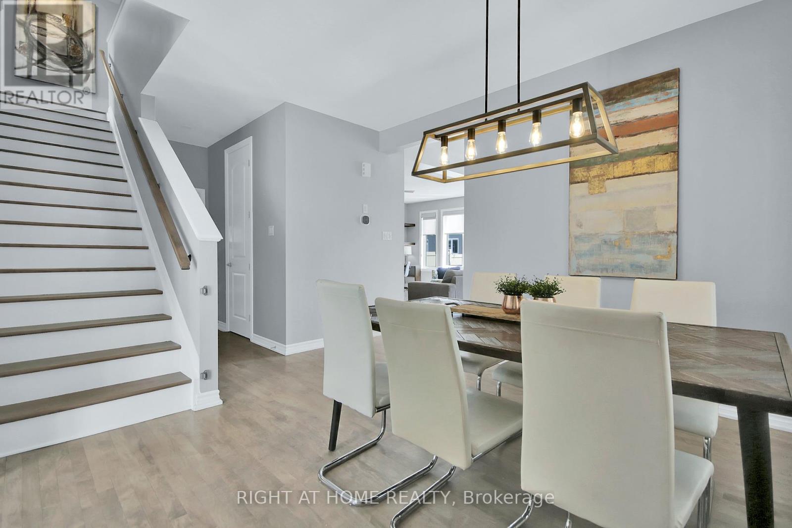Photo 16 of 68 Pelham Crescent, Ottawa ON