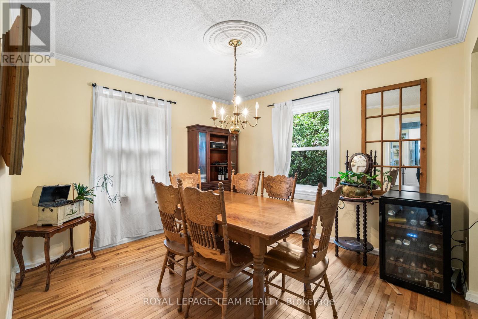 Photo 20 of 158 Anna Avenue, Ottawa ON