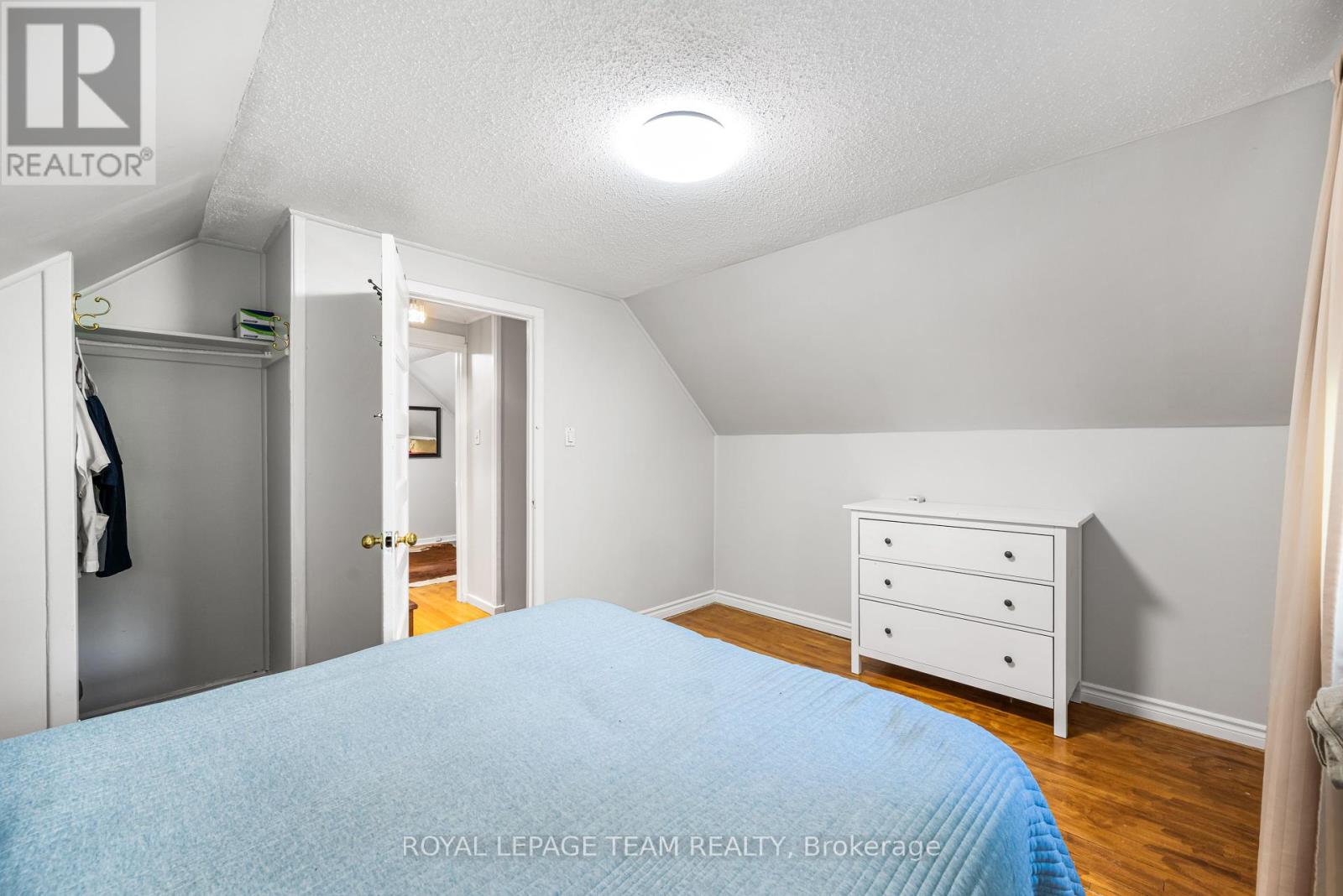 Photo 28 of 158 Anna Avenue, Ottawa ON
