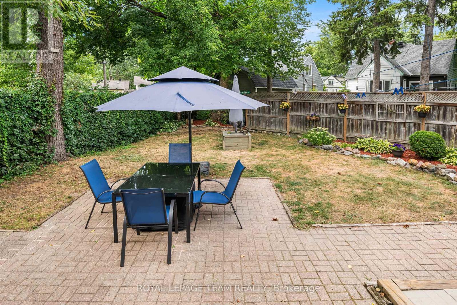 Photo 38 of 158 Anna Avenue, Ottawa ON