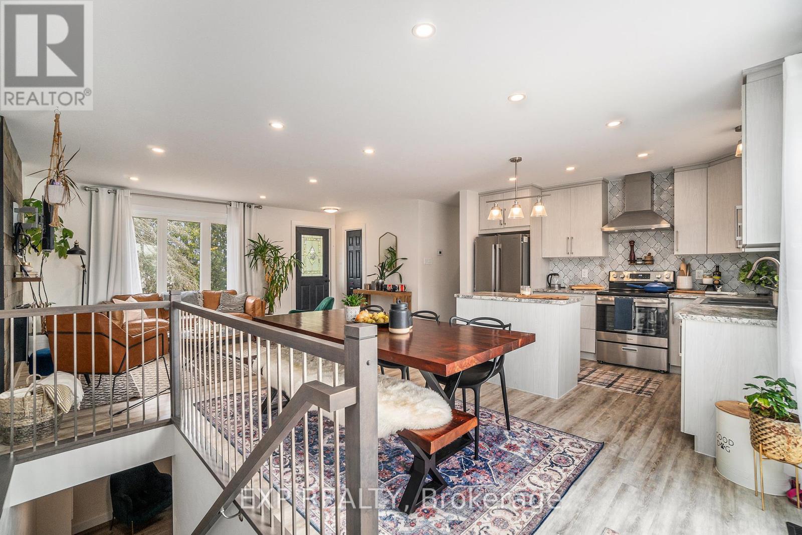 Photo 8 of 2462 Dunning Road, Ottawa ON