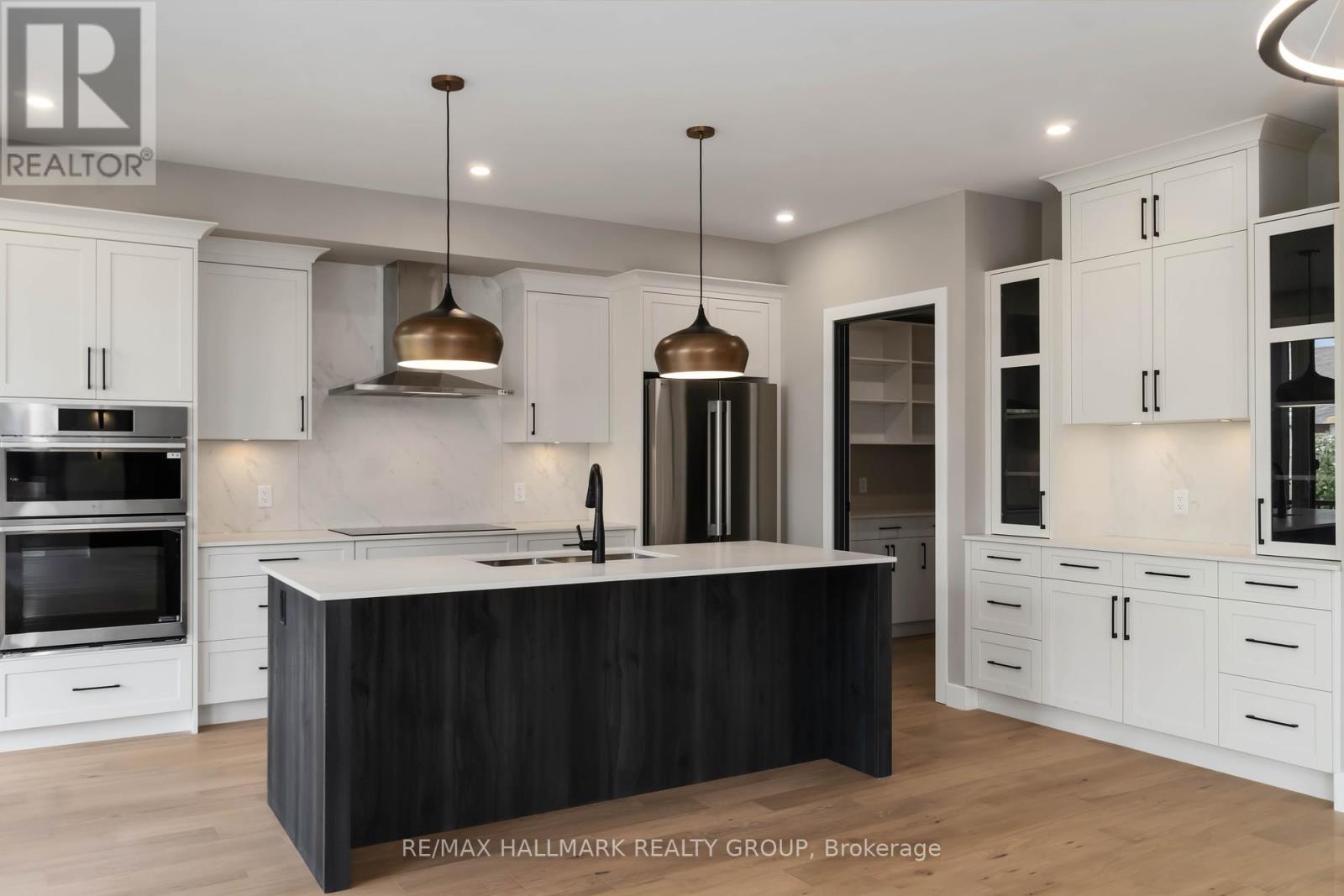 Photo 10 of 110 Theberge Private, Ottawa ON