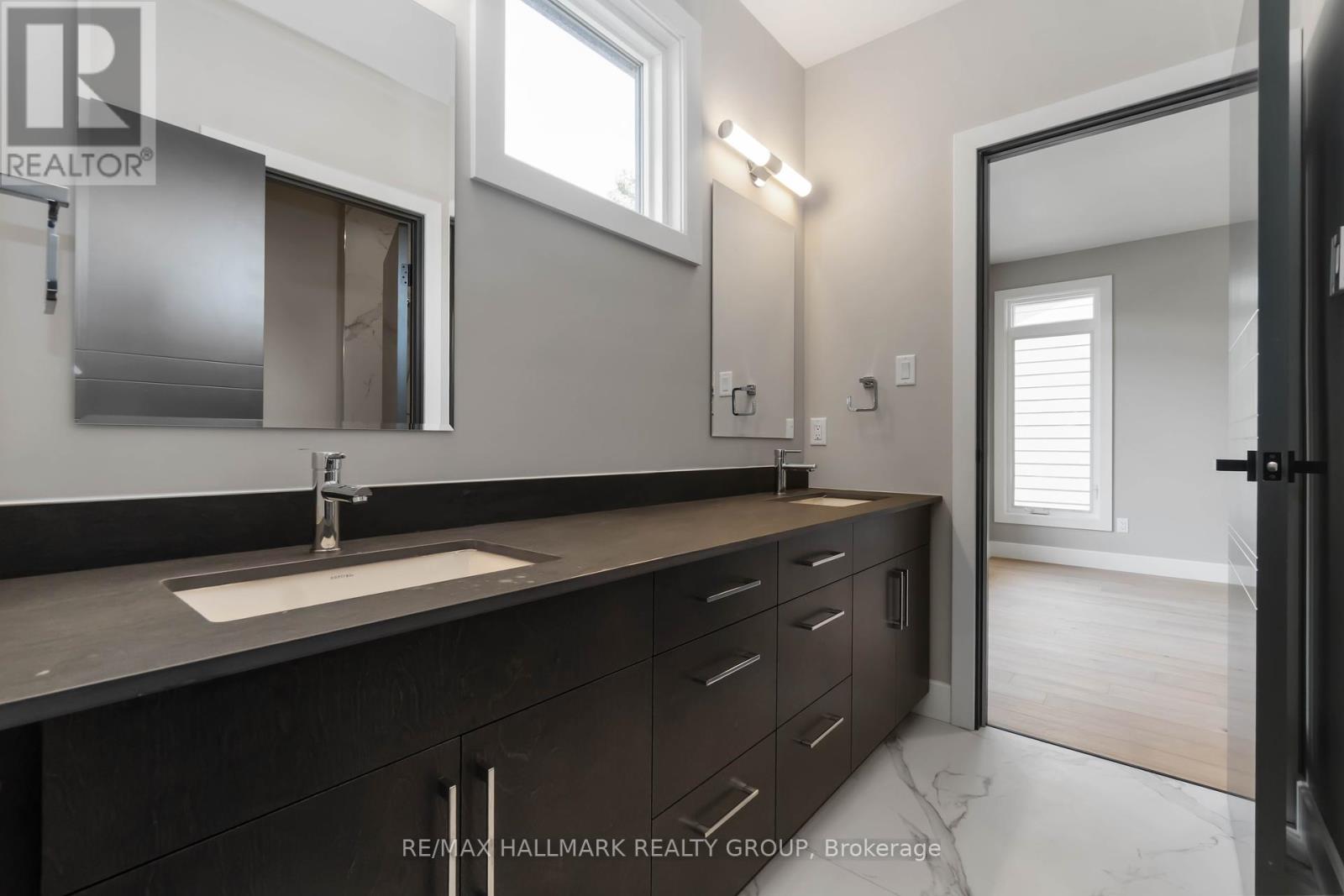 Photo 24 of 110 Theberge Private, Ottawa ON