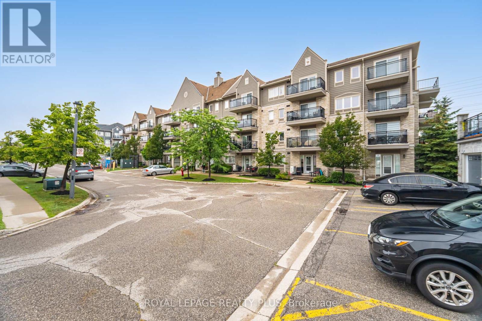 Photo 27 of 107 5100 Winston Churchill Boulevard, Mississauga ON