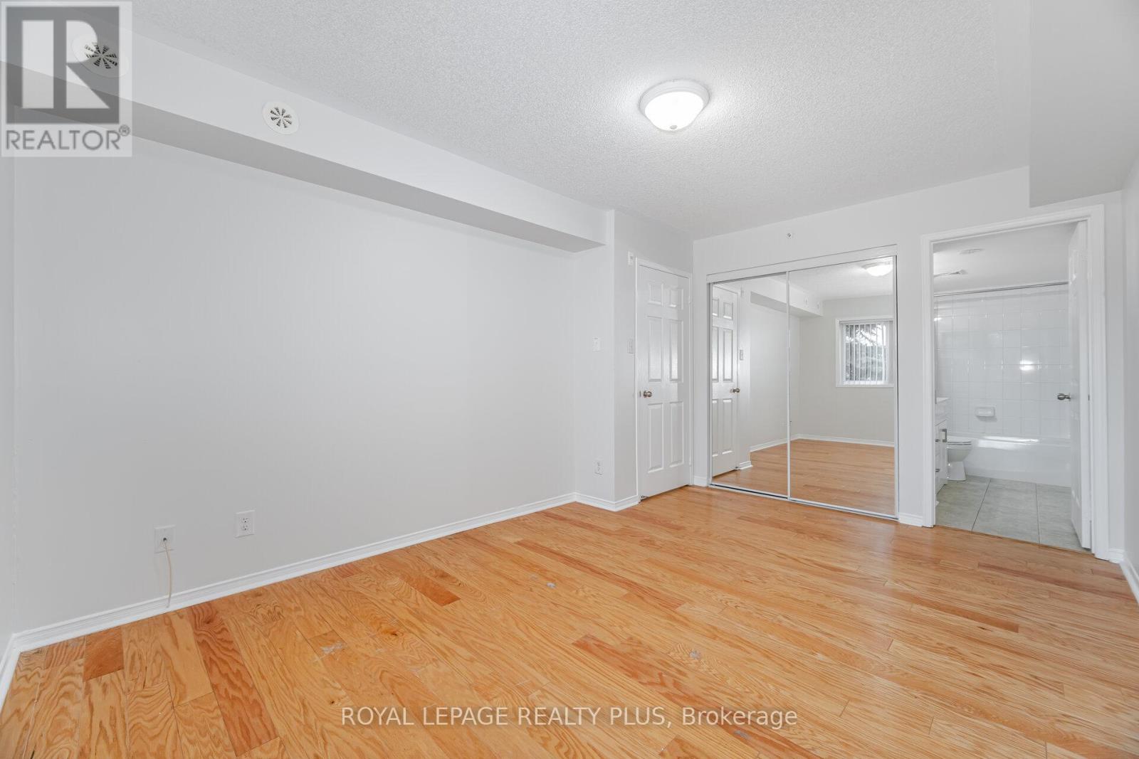 Photo 22 of 107 5100 Winston Churchill Boulevard, Mississauga ON