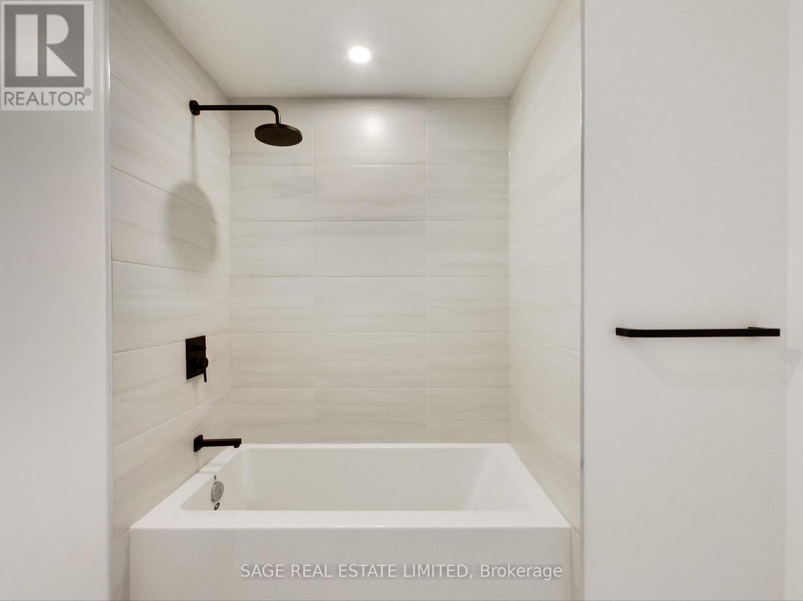 Photo 23 of 1401 285 Dufferin Street, Toronto ON