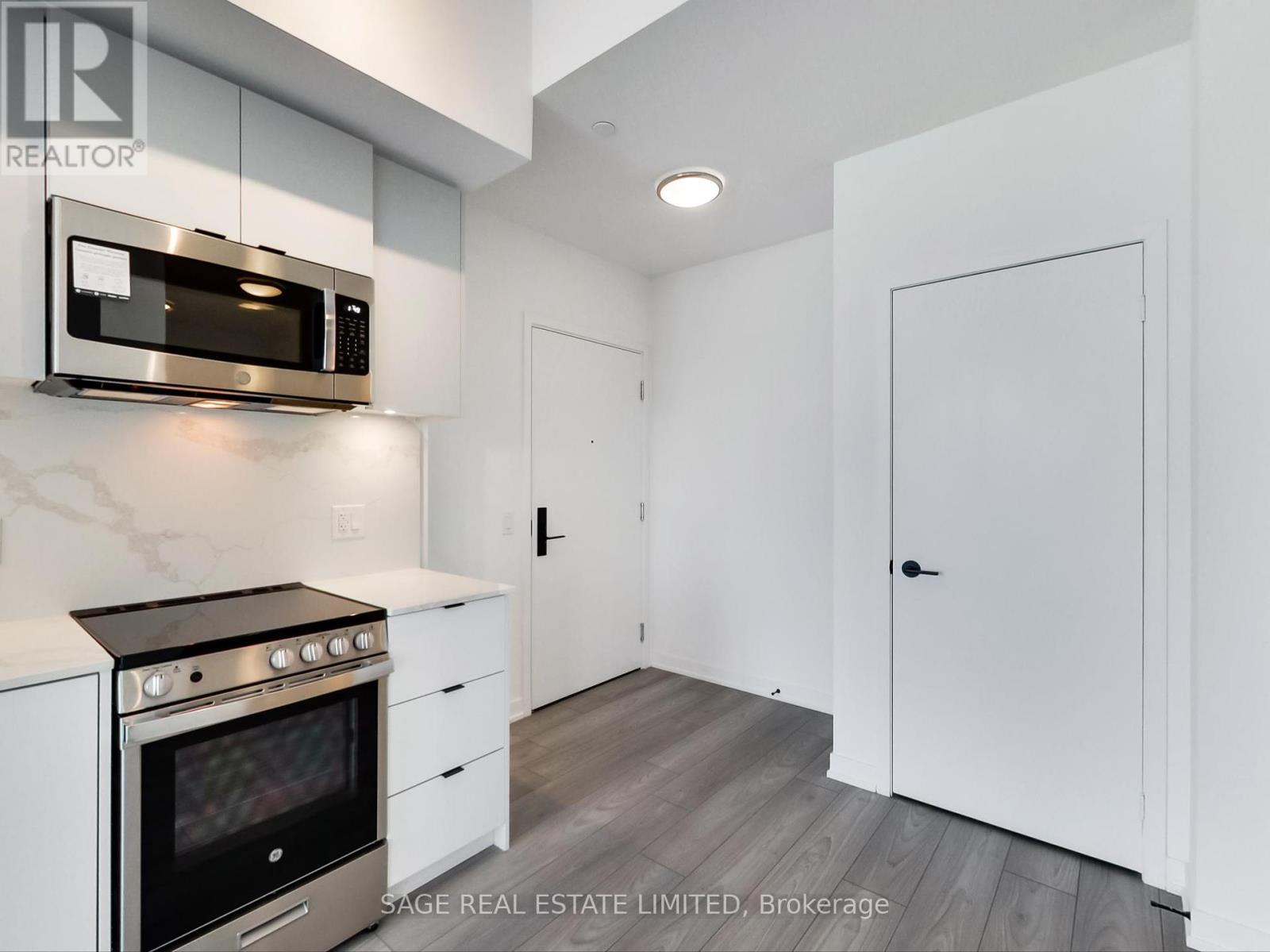 Photo 15 of 1401 285 Dufferin Street, Toronto ON