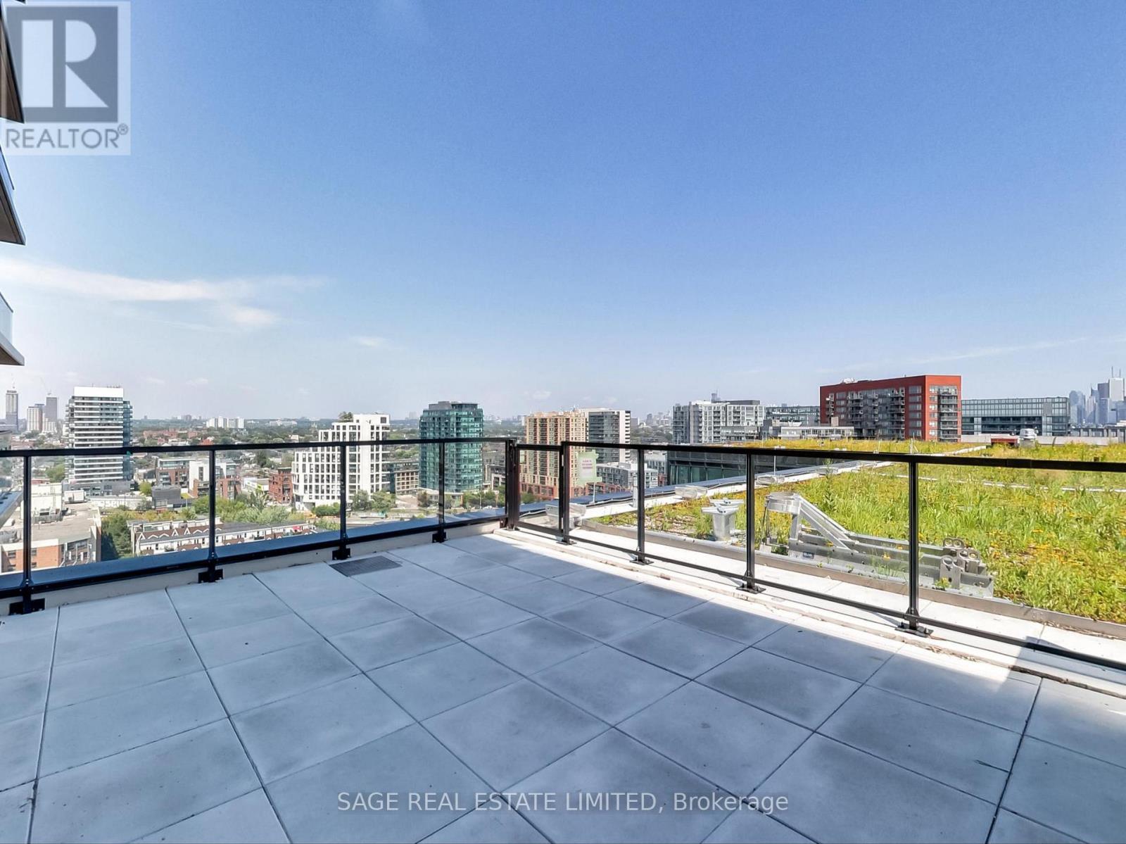 Photo 10 of 1401 285 Dufferin Street, Toronto ON
