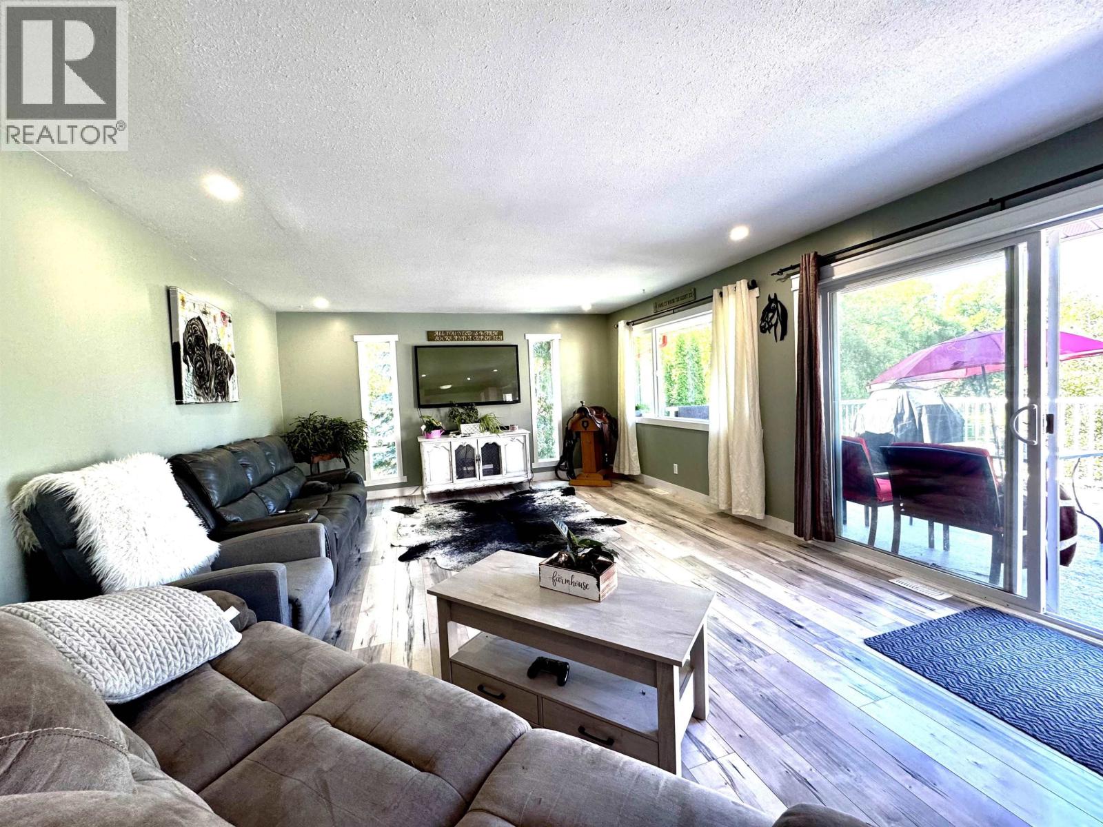 Photo 10 of 2484 Bailey Road, Williams Lake BC