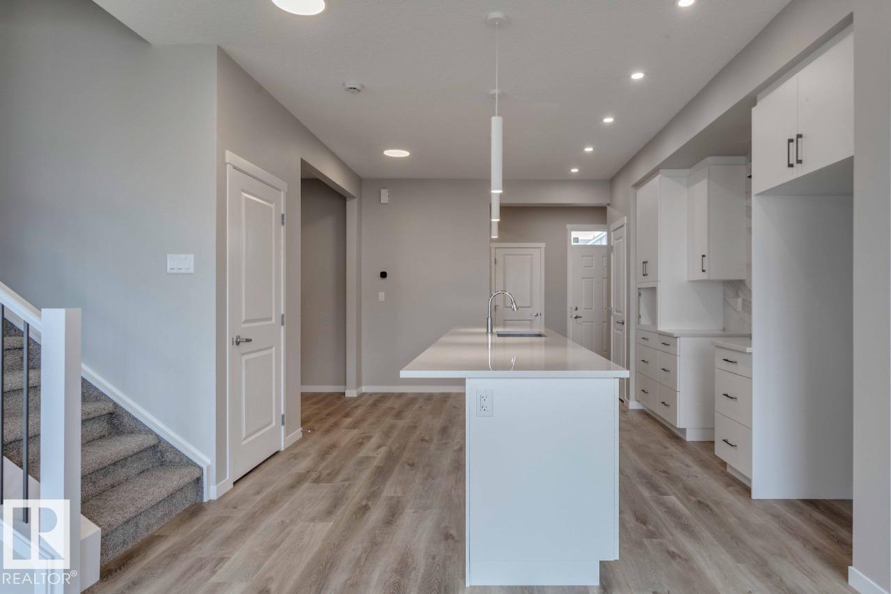 Photo 29 of 22918 95 A Av Nw, Edmonton AB