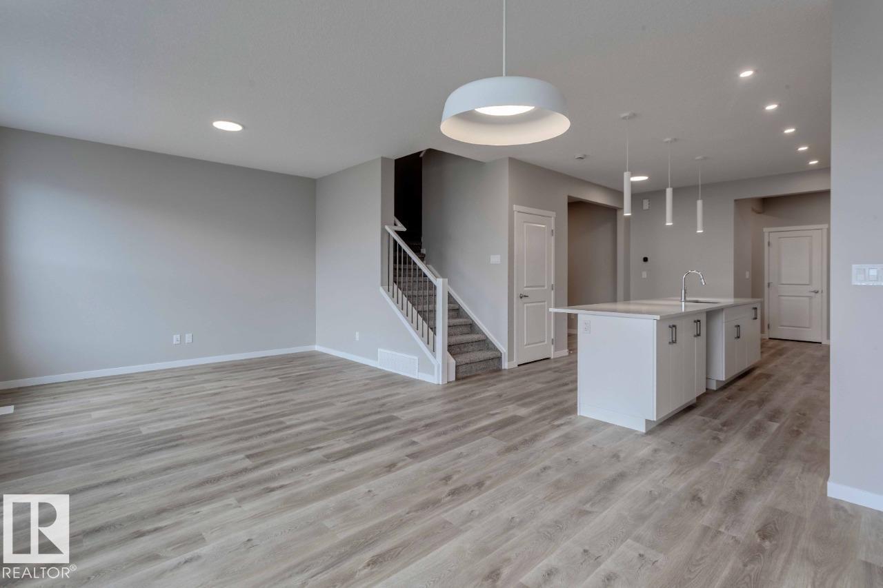 Photo 30 of 22918 95 A Av Nw, Edmonton AB