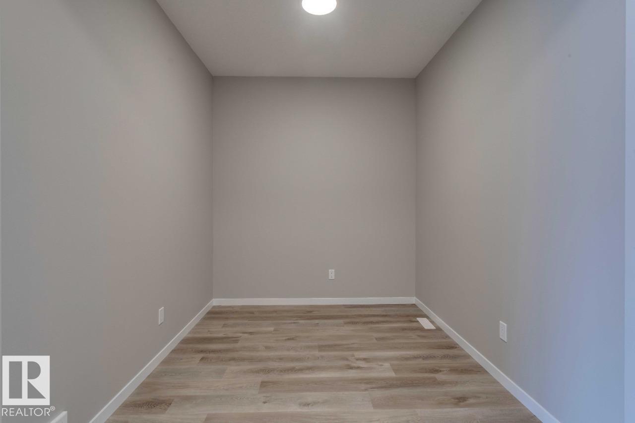 Photo 2 of 22918 95 A Av Nw, Edmonton AB