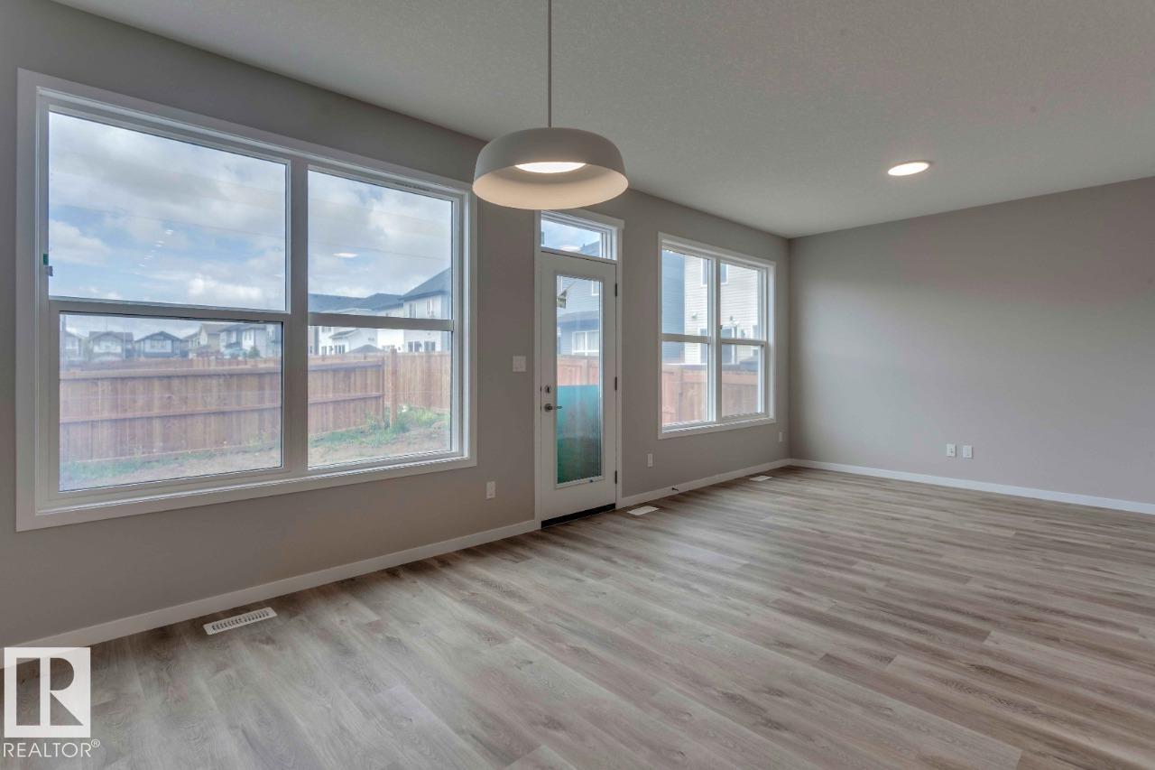 Photo 19 of 22918 95 A Av Nw, Edmonton AB