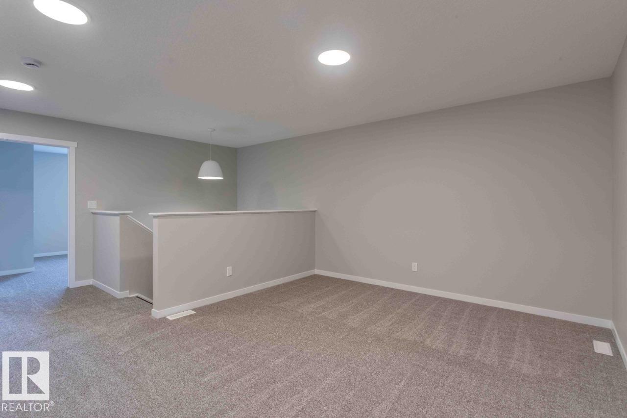 Photo 8 of 22918 95 A Av Nw, Edmonton AB