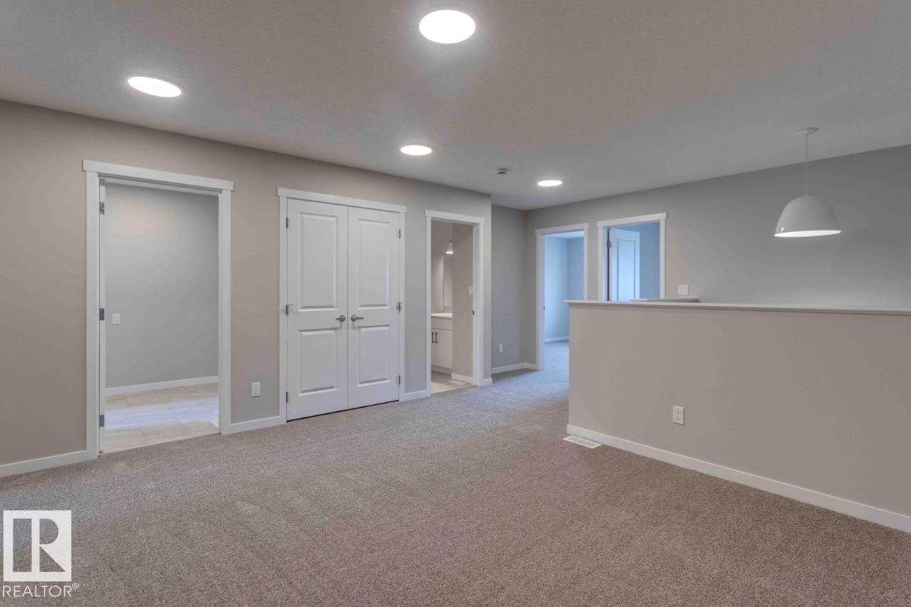 Photo 16 of 22918 95 A Av Nw, Edmonton AB